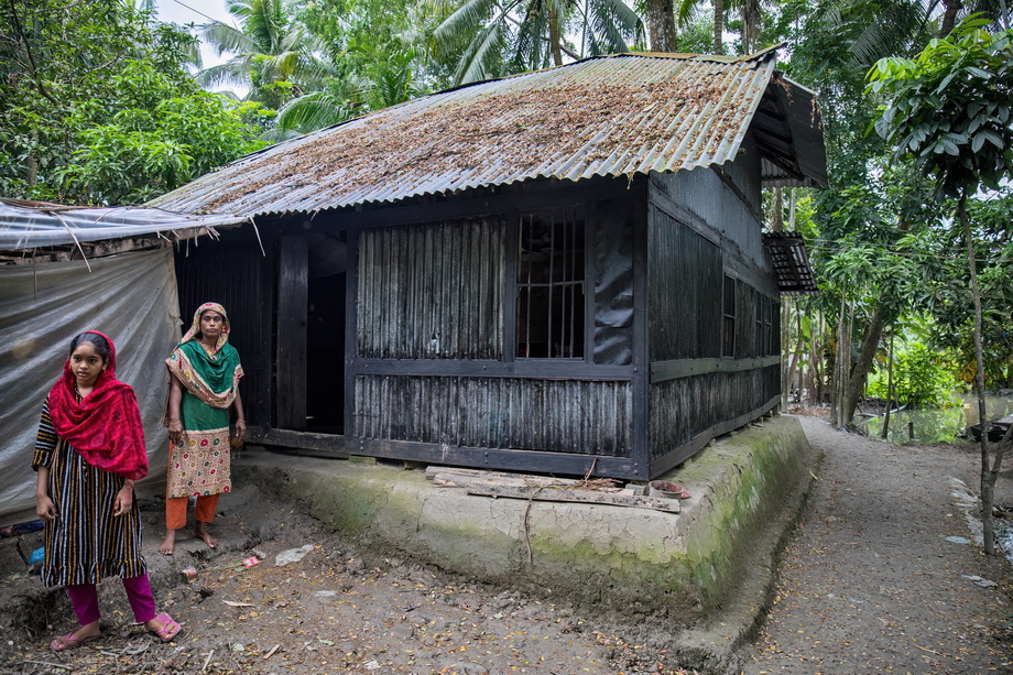 Rural houses in Bangladesh Delta
