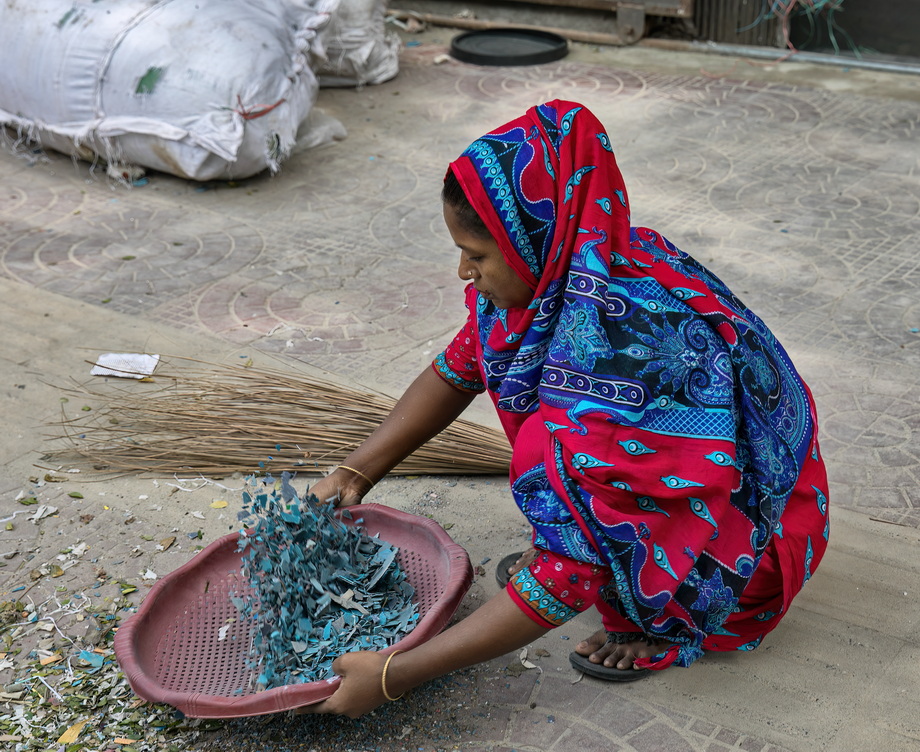 Dhaka Recycling
