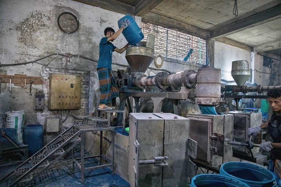 Dhaka Recycling