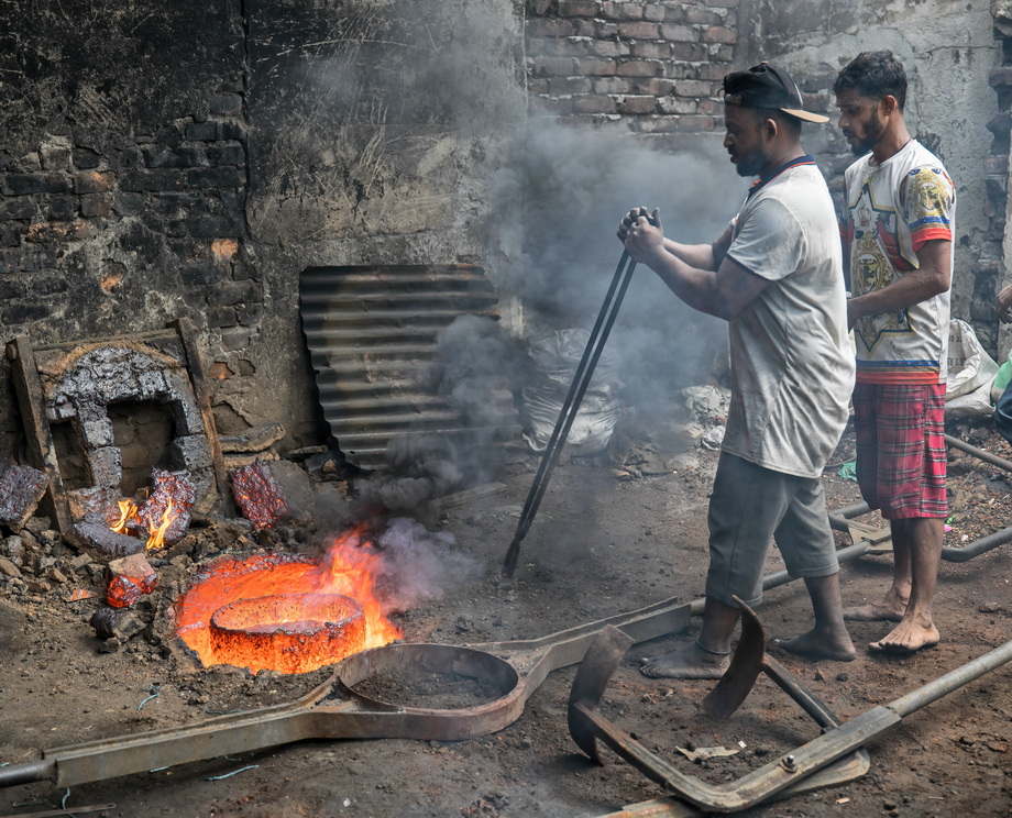 Dhaka Recycling