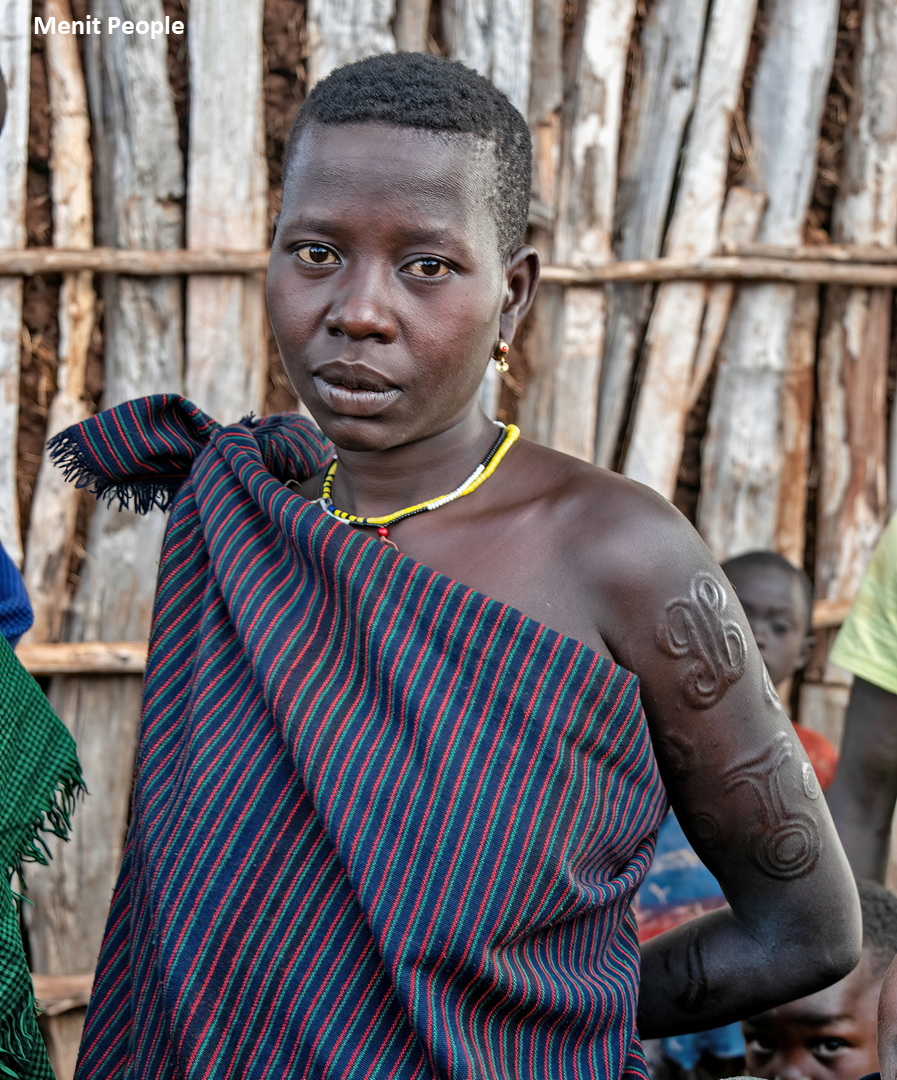 Humans World | African Scarifications