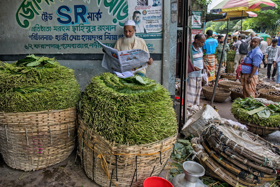Dhaka life and markets