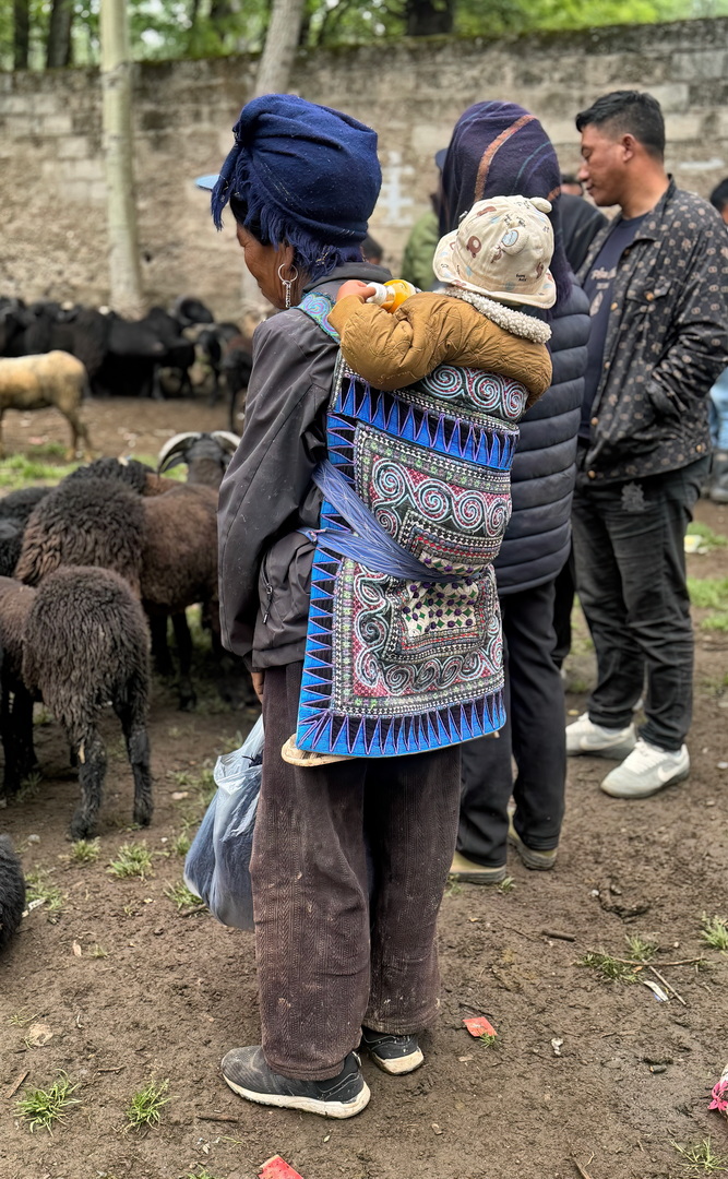 Yi People